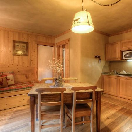 B&B Residence Checrouit Курмайор Экстерьер фото