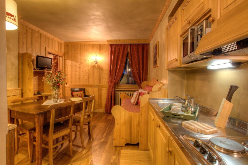 B&B Residence Checrouit Курмайор Экстерьер фото